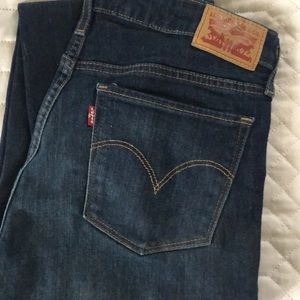 Levi’s skinny 712